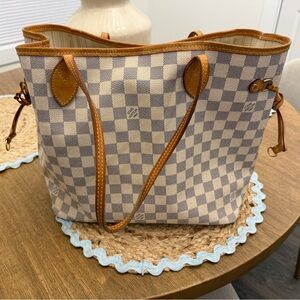 Louis Vuitton Neverfull